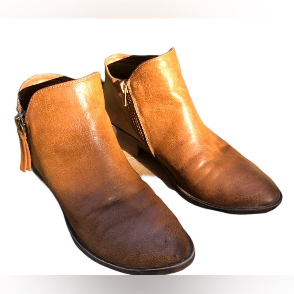 FERGALICIOUS Ankle Booties